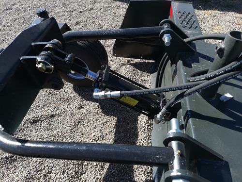 Aditamento Pala Niveladora Para Minicargador Bobcat Caterpi