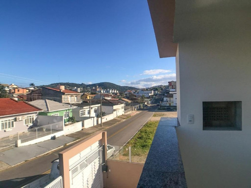 Apartamento Novo Com 02 Dormitórios E Sacada Com Churrasqueira. - Ap2975