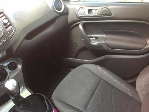 Ford Fiesta Kinetic Design 1.6 Sedan Se Plus 120cv 2014