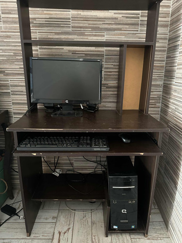 Pc Completa , Mueble Incluido