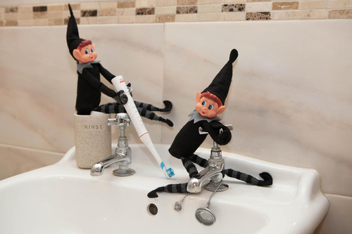 Toyland® Elves Behavin Badly Elfo Niño De 12 Pulgadas Con Ro