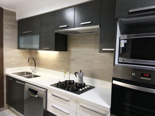 Departamento Av. La Dehesa/av. El Tranque