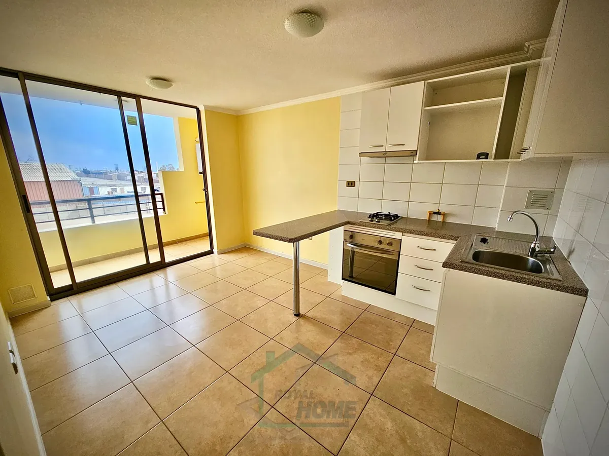 Imagen 1 de 8 de Departamento 1d/1b/1e En Sector La Portada | Piscina Y Estac