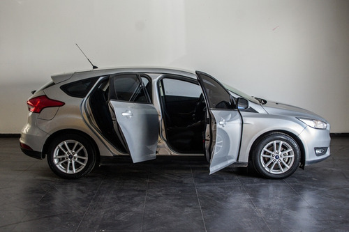Imagen 6 de 17 de Ford Focus S