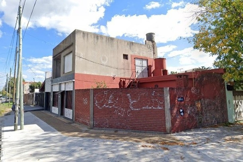 Imagen 2 de 14 de Casa Para 2 Familias En Venta En Gerli Este