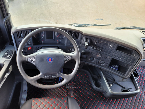 Scania R 440 6x4 Ano 2013/14 Com Retarder