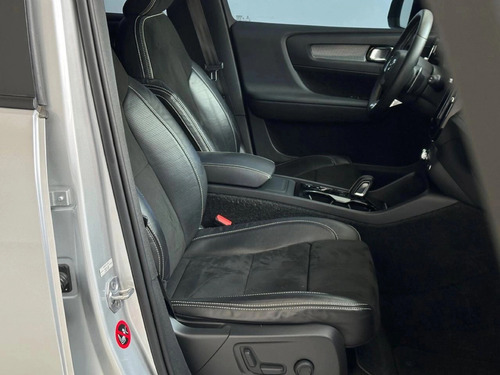 Volvo XC40 2.0 T5 GASOLINA R-DESIGN AWD GEARTRONIC