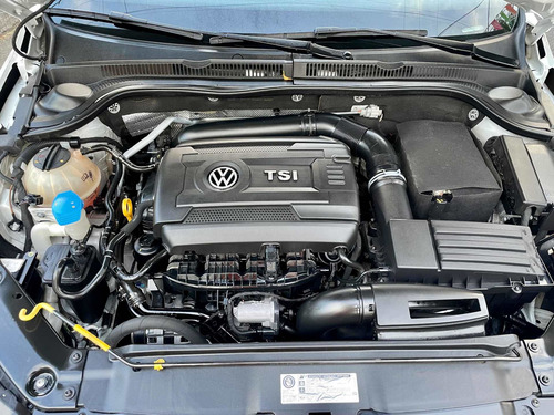 Imagen 14 de 15 de Volkswagen Jetta 2017 2.0 Gli Dsg At