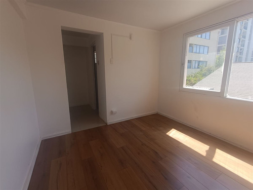 Local Comercial En Arriendo En Providencia