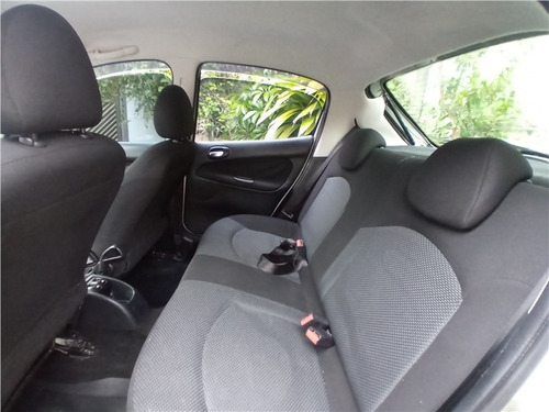 Imagem 9 de 13 de Peugeot 207 1.4 Xr Sport 8v Flex 4p Manual