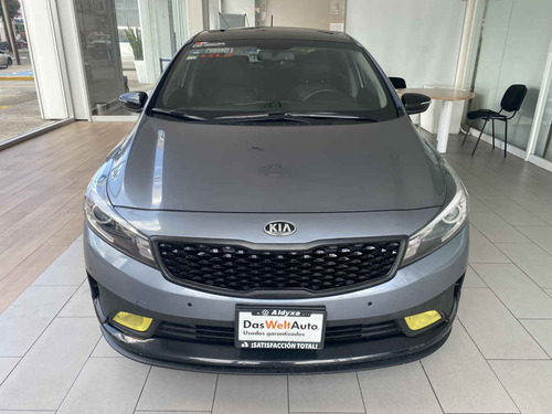 Imagen 8 de 14 de Kia Forte Hb 2018 5p Sx, Tm6, Piel, Qc, Ra-17