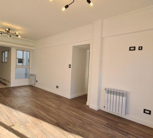 Imagen 11 de 30 de Venta - Departamento Cuatro Ambientes C/ Dep. Reciclado Con Cochera - Las Heras 2370
