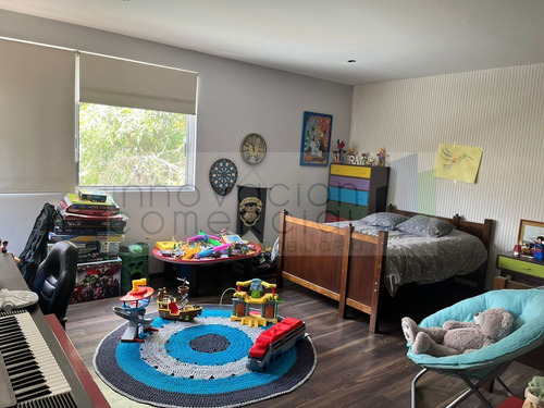Casa En Venta Cerca De La Unam Y Uvm Juriquilla Ubicación Privilegiada,.