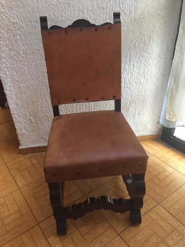 Imagen 2 de 10 de Sillas De Caoba Forradas Con Cuero El Precio Es Por Silla