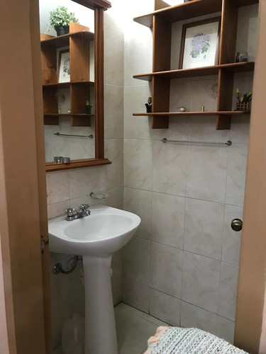 Townhouse En Villa Shirak Callejón Mañongo Frente Al Sambil.