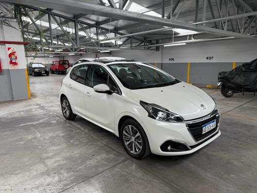 Peugeot 208 1.6 Feline Tiptronic