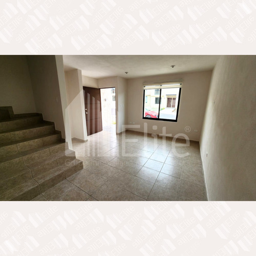 Casa Con Roof Garden En Venta En Misión Montejo Queretaro