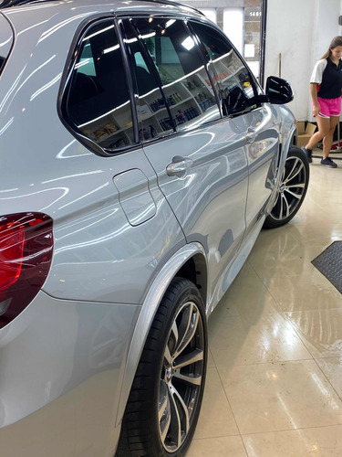 Imagen 2 de 8 de Bmw X5 2016 4.4 Xdrive 50i 449cv M Package