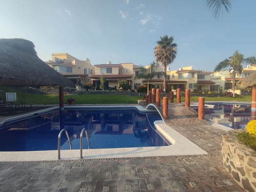 Residencia En Venta En Burgos Bugambilias