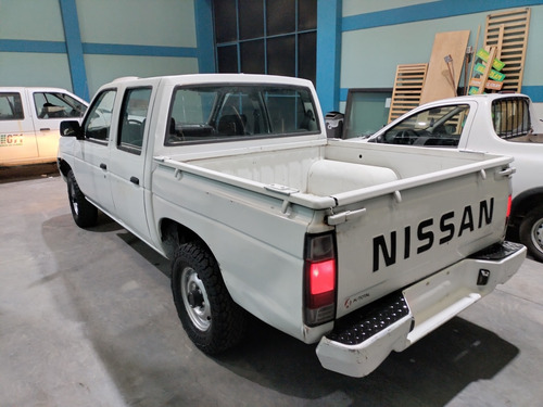 Nissan Pick-up Doble Cabina