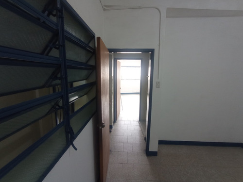 Oficina En Alquiler - Urb. Las Minas De Baruta