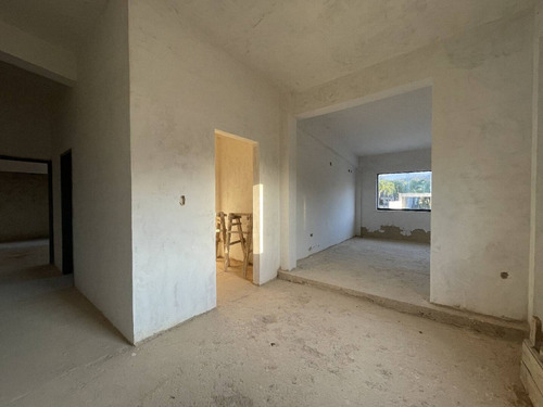 Imagen 5 de 30 de Maria Eugenia Blanco Vende Casa En Altos De Guataparo, Valencia 133562