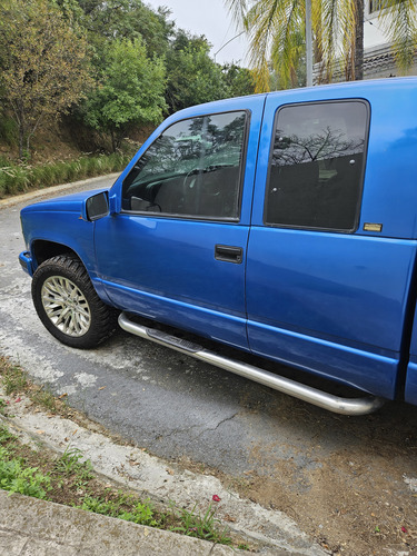 Chevrolet 4x4 Std 6 Cilindros