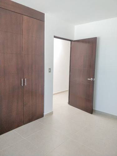 Imagen 17 de 19 de Casa En Venta En Fraccionamiento El Condado, Corregidora Querétaro