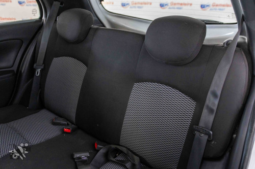 Nissan March 1.0 12v S 5p