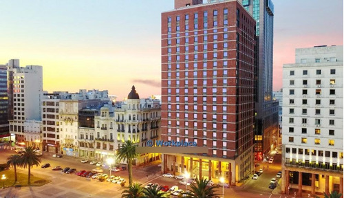 Alquiler Oficinas - Victoria Plaza - Ciudad Vieja