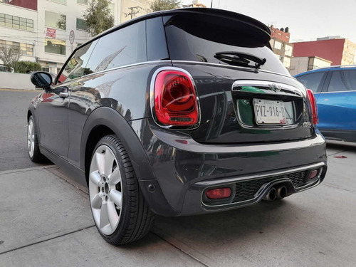 Imagen 8 de 12 de Mini Cooper S 2.0 Hot Chili 5 Puertas At 2016
