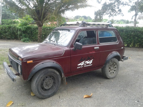 Lada Niva 2003