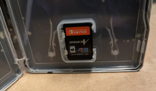 Shin Megami Tensei V Steelbook Launch Edition Switch Física (Usado)