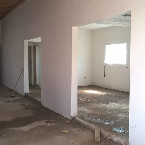 Imagem 1 de 5 de Mão De Obra Especializada Ajulegista Pedreiro Eletricista