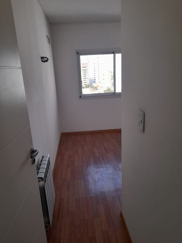 Imagen 6 de 13 de Hermoso Departamento 3 Ambientes En El Centro De Banfield