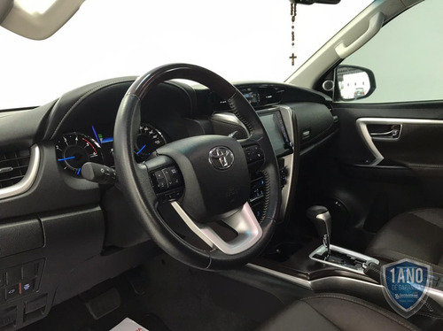 Imagem 5 de 15 de Toyota Hilux Sw4 Srx 2.8 7l
