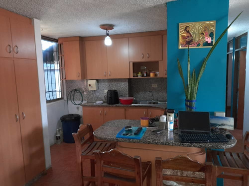 Imagen 8 de 18 de Apartamento 3 Habitaciones, 1 Baño Los Gorriones El Marquez