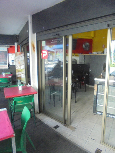 Local Comercial En Recoleta, Dardignac 567 De 40 Metros