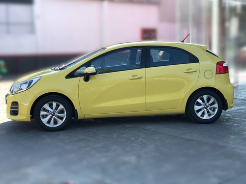 Imagen 5 de 15 de Kia Rio 5 Puertas