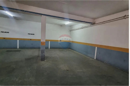 Vta Estacionamiento Manquehue Norte 952 Negociable