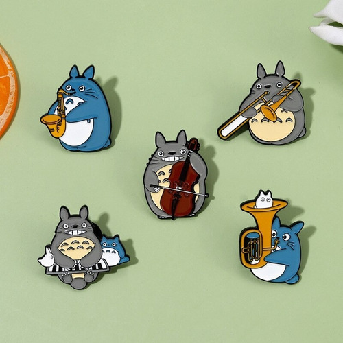Imagen 2 de 6 de Set 5 Pin Broche Mi Vecino Totoro