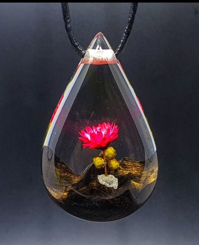 Imagen 5 de 8 de Joyas Y Bisutería En Resina Epóxica O Cristal Liquido