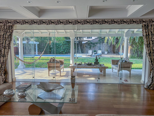 Casa En Venta En Martínez, San Isidro, G.b.a. Zona Norte