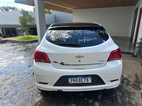 Chevrolet Onix 1.4 Effect 5p