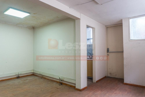 Imagen 9 de 14 de Ideal Uso Profesional / Comercial En Inmejorable Ubicación