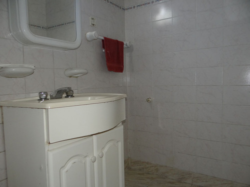 Departamento 2 Amb En Planta Baja Al Frente .villa Crespo