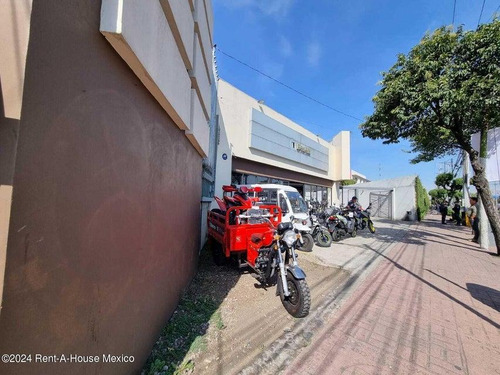 Plaza Comercial En Venta En Xochimilco Av ProLG Division Del Norte 24-3457 Cr