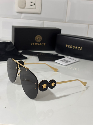 Lentes De Sol Versace Originales Unisex Clásico Negro Negro Negro Dorado (Usado)