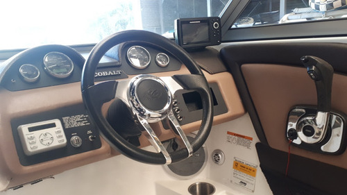 Lancha Importada Cobalt 210 Volvo 225 Sica Embarcaciones