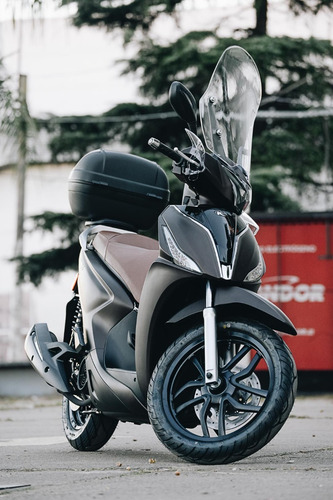 Imagen 1 de 15 de Kymco People 150 Cc